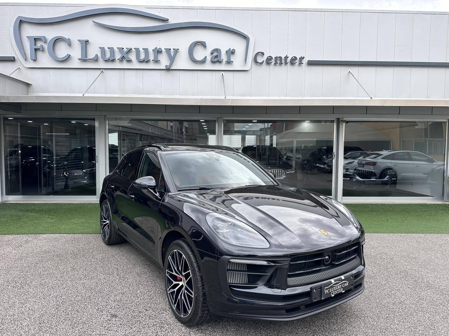 FC LUXURY CAR CENTER SRL